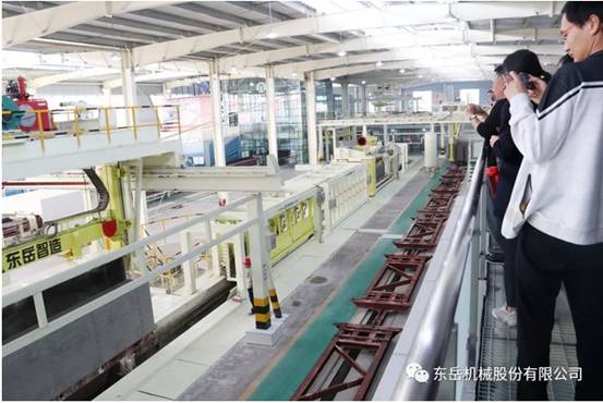 熱烈祝賀墻委會(huì )2019年會(huì )暨綠色墻材高峰論壇圓滿(mǎn)落幕 熱烈祝賀墻委會(huì )2019年會(huì )暨綠色墻材高峰論壇圓滿(mǎn)落幕