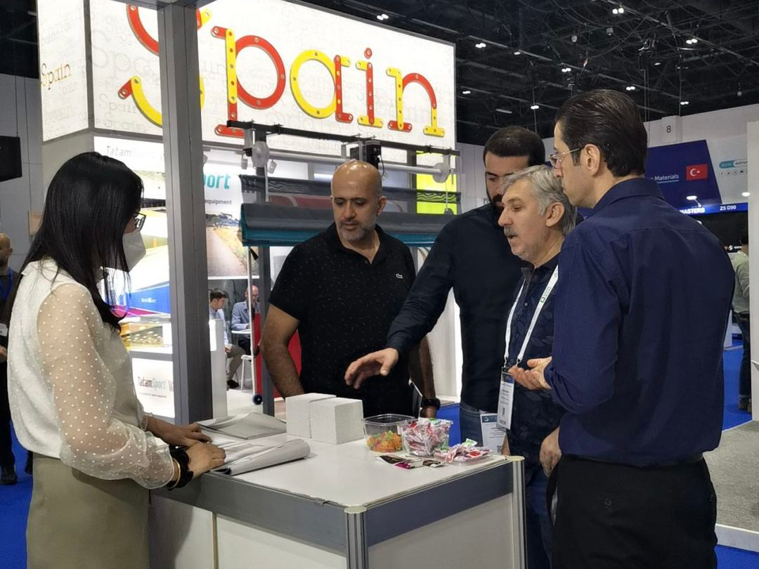 東岳機械赴迪拜參加THE BIG 5展覽會(huì )取得圓滿(mǎn)成功 東岳機械赴迪拜參加THE BIG 5展覽會(huì )取得圓滿(mǎn)成功