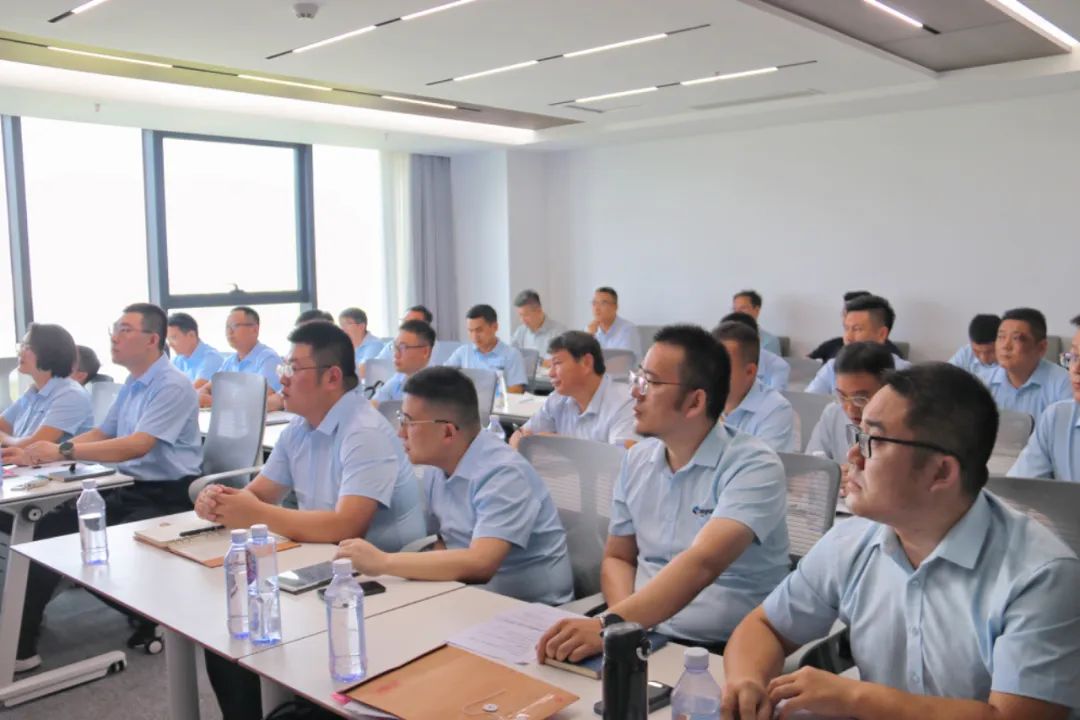 2024年上半年中層管理干部述職會(huì )議：述職曬答卷，砥礪再奮進(jìn)。